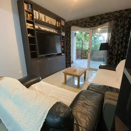 Limnaria Gardens Apartment Paphos