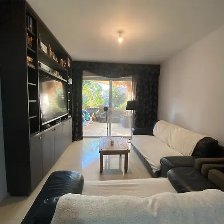 Limnaria Gardens דירה