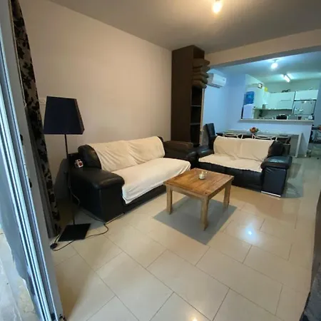 דירה Limnaria Gardens Paphos