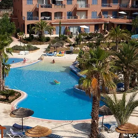 דירה Limnaria Gardens *